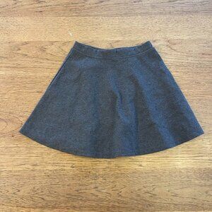 H&M Gray Size 5T/6 Girl's School Uniform  Skirt NWT